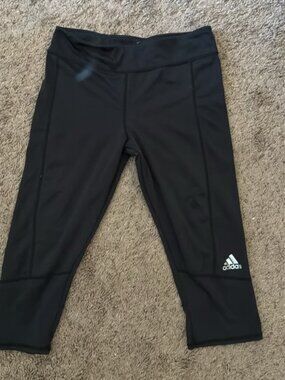 Adidas 3/4 Length Black Leggings - Size 16/XL